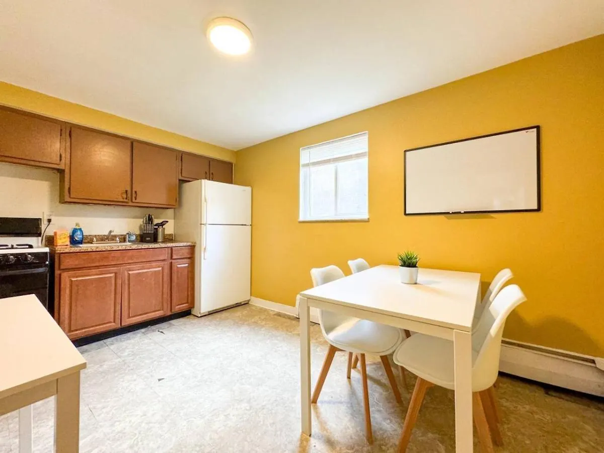 8 Large Apartments With 12 Bedrooms And Parking And Wifi Pittsburgh Stati Uniti