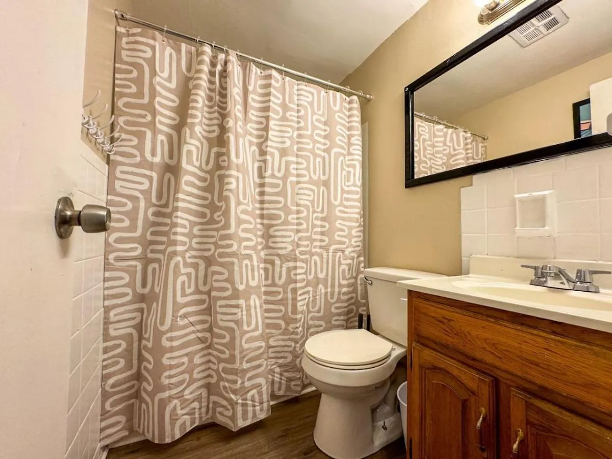 8 Large Apartments With 12 Bedrooms And Parking And Wifi Pittsburgh 0*,  Stati Uniti