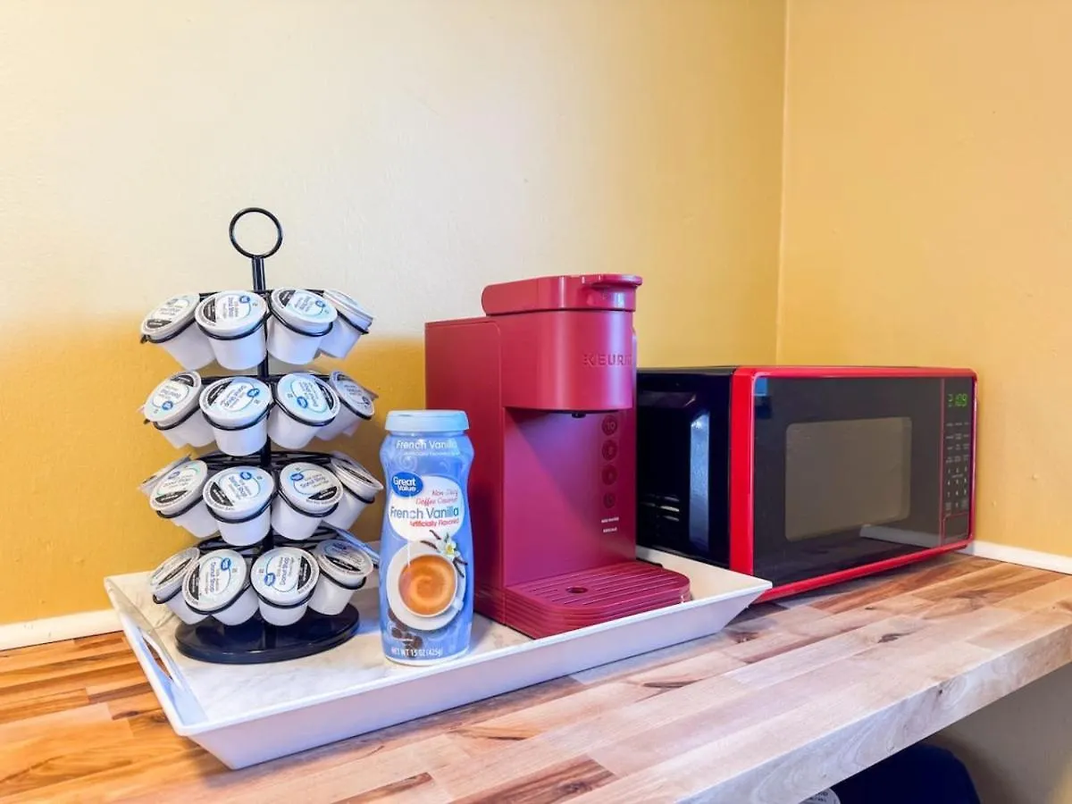 8 Large Apartments With 12 Bedrooms And Parking And Wifi Pittsburgh 0*,